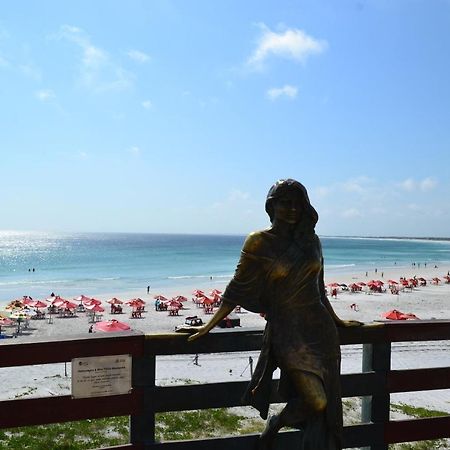 Apto Na Orla Da Praia Grande Com Piscina E Garagem Арраял-ду-Кабу Экстерьер фото